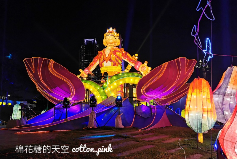 台中燈會點燈啦！虎爺主燈效果搶先看～