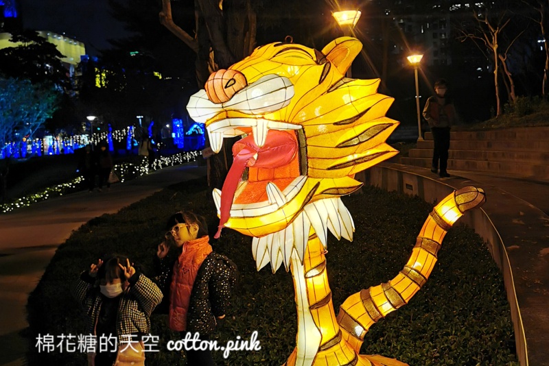 台中燈會點燈啦！虎爺主燈效果搶先看～