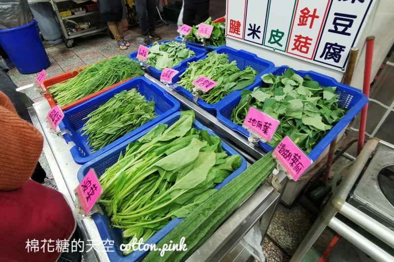 台中宵夜火鍋|小漁兒燒酒雞超過十種口味任你選～推薦必點這一味