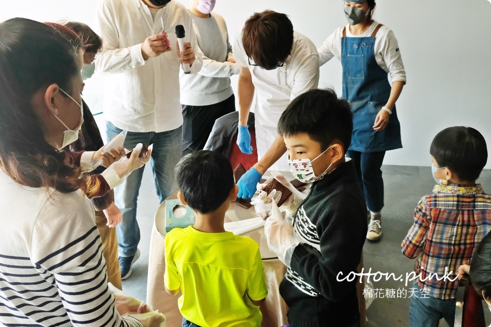 國聚生活家大家的好鄰居!實現精彩生活的好夥伴-親子薑餅屋活動全記錄 國聚生活家大家的好鄰居!實現精彩生活的好夥伴-親子薑餅屋活動全記錄