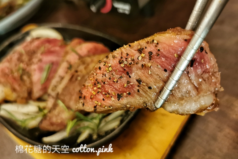 台中宵夜場推薦|胖肉爺肉店獨家國軍牛肉罐頭火鍋外加炒泡麵宵夜必吃