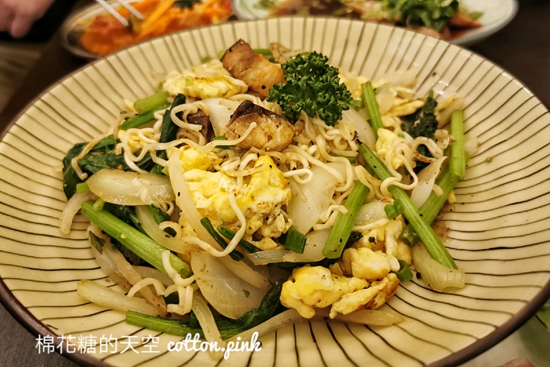 台中宵夜場推薦|胖肉爺肉店獨家國軍牛肉罐頭火鍋外加炒泡麵宵夜必吃