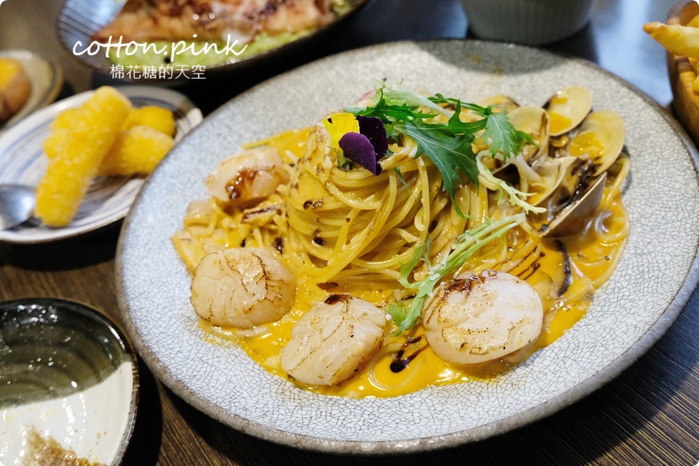 台中義大利麵推薦|高沐Pasta&Steak廢墟風格超特別，少見毒癮醬微辣必點