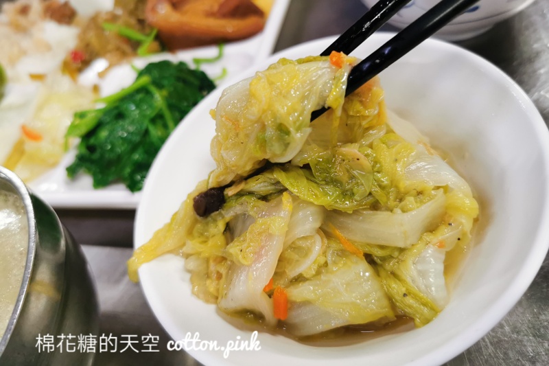台中宵夜推薦|李海魯肉飯這一盤必點～第二市場深夜人氣王！