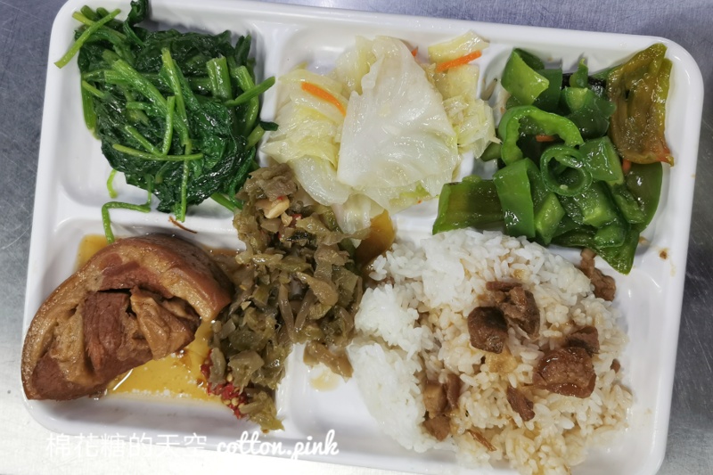 台中宵夜推薦|李海魯肉飯這一盤必點～第二市場深夜人氣王！