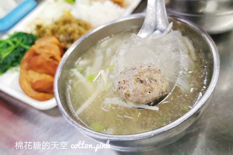 台中宵夜推薦|李海魯肉飯這一盤必點～第二市場深夜人氣王！