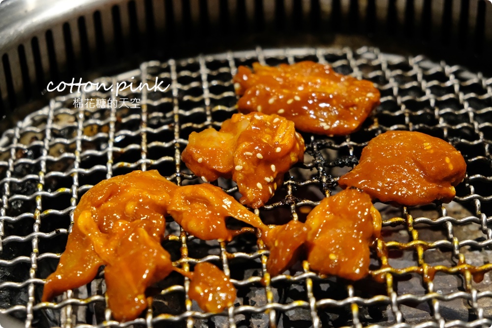 台中燒肉這家外觀低調～想肉燒肉肉片厚度卻很高調，最新韓風套餐吃起來