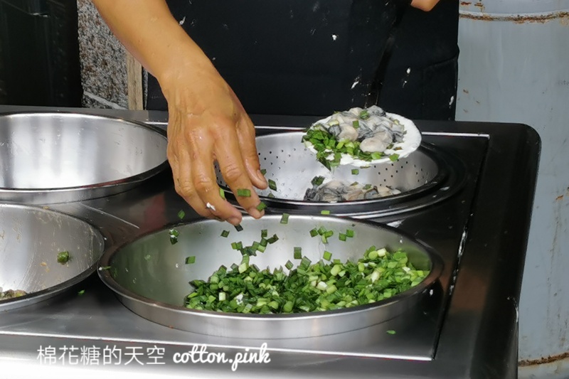 台中清水在地人推薦清水燒炸粿！海線獨有早餐～蚵仔超大顆