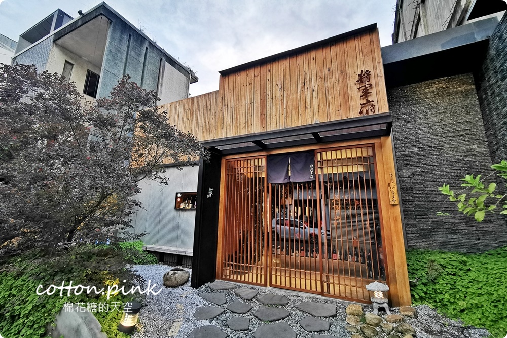 網路大推大到靠北生蠔就是這一家！草悟道旁將軍府勤美店超吸睛