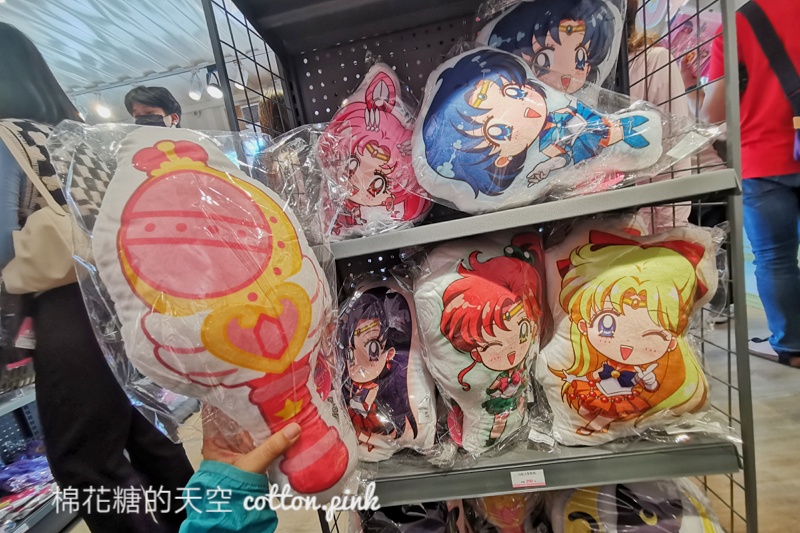 美少女戰士台中快閃店又來懲罰你的錢包啦……XD，台中場開跑啦！