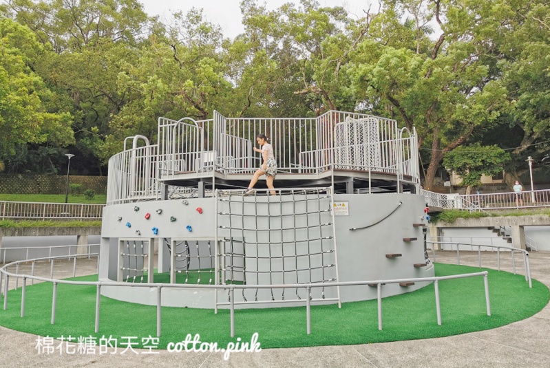 台中放電公園推薦-豐原中正公園不只大型溜滑梯還有跑酷樂園