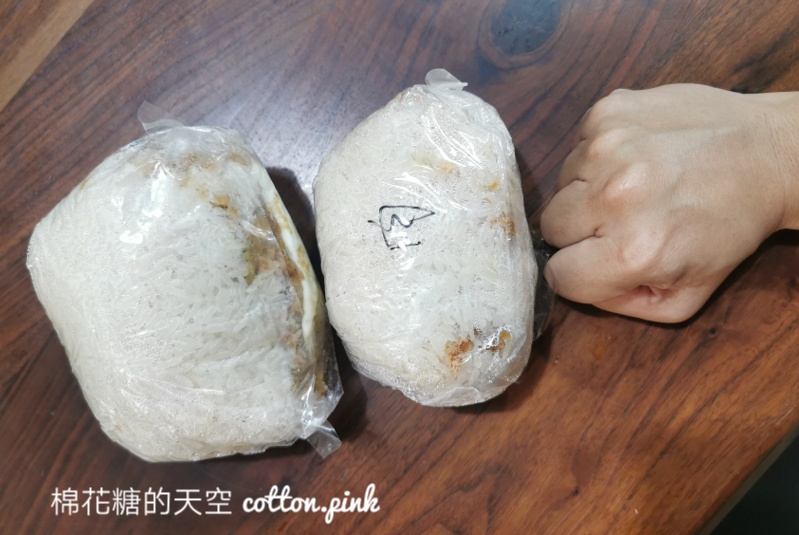 台中早餐飯糰這家超大顆！霸王燒肉飯糰綜合口味雙主菜耶～