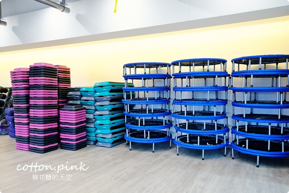 台中最新健身房~優漾健身南屯店特設女性專屬健身空間、空中瑜珈TRX免加價 台中最新健身房~優漾健身南屯店特設女性專屬健身空間、空中瑜珈TRX免加價