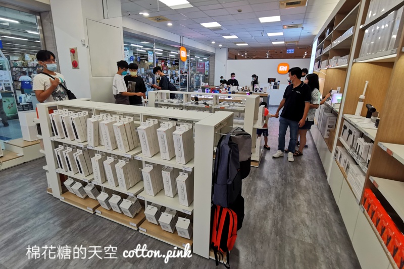 台中最新小米專賣店藏在賣場三樓！純白家電美美的