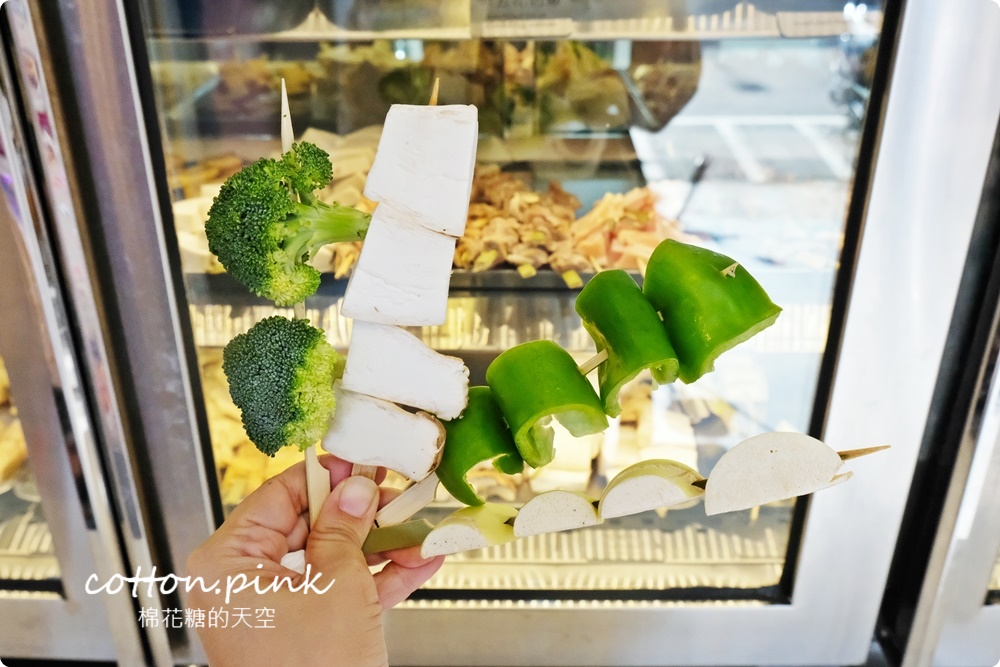 逢甲五顆星串燒！柒息地串燒居酒屋～推薦必點烤雞腿、豆皮