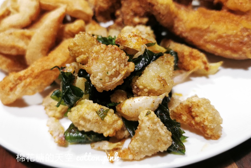 台中鹹酥雞這家好低調-弘敏雞排雞湯翅超厲害！真的有汁