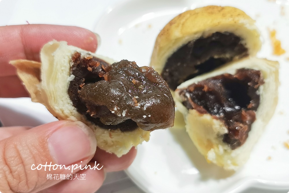 暗黑蛋黃酥創始者！台中糖印麵包最新梅子酥、干貝3Q餅太好吃啦