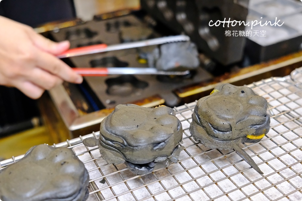 蛋黃酥雞蛋糕版！台中肥貓抓雞蛋黑金雞蛋糕中秋限定吃起來