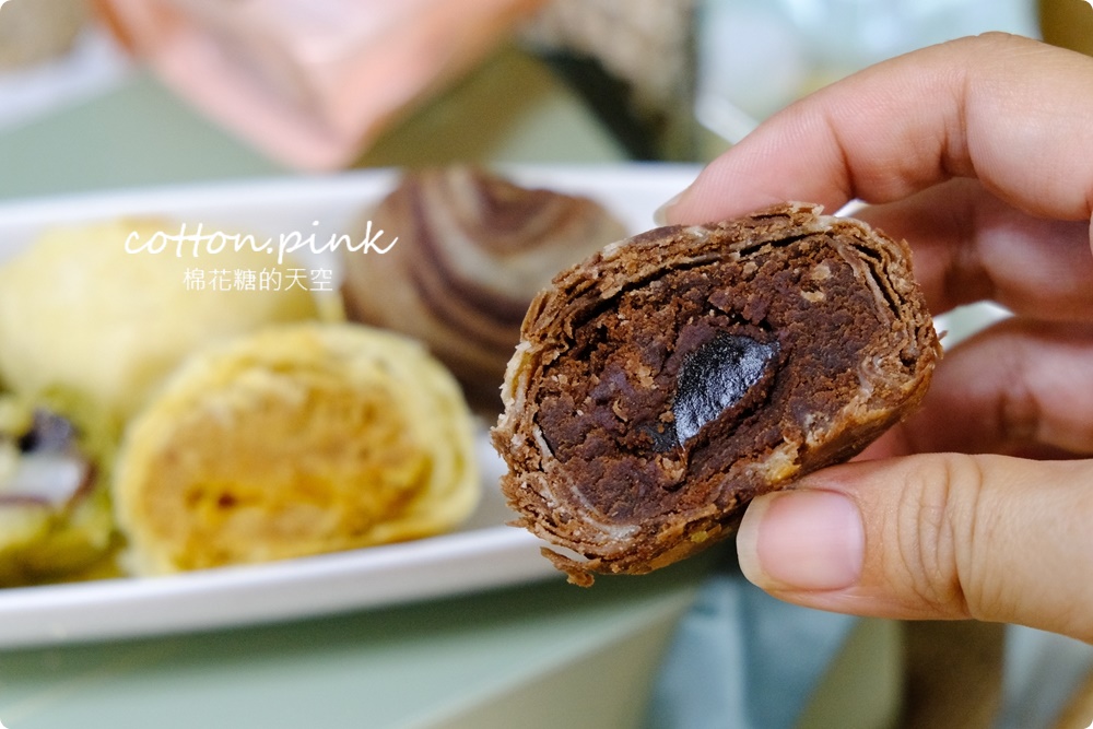蛋黃酥雞蛋糕版！台中肥貓抓雞蛋黑金雞蛋糕中秋限定吃起來