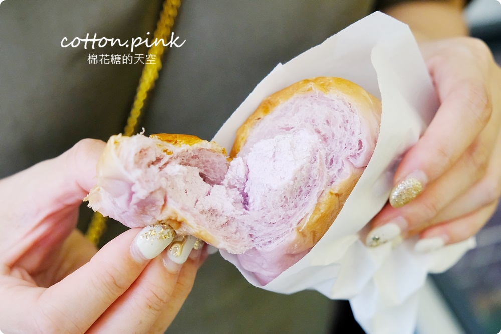 台中伴手禮推薦|爆醬牛頌生乳可頌粉嫩嫩分店新開幕