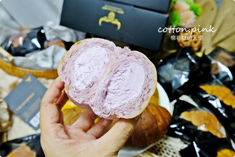 台中伴手禮推薦|爆醬牛頌生乳可頌粉嫩嫩分店新開幕