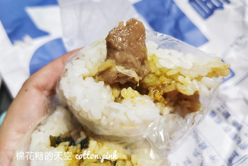 台中飯糰這家不一樣-青海路日式飯糰吐司整塊卜肉包進飯糰很過癮