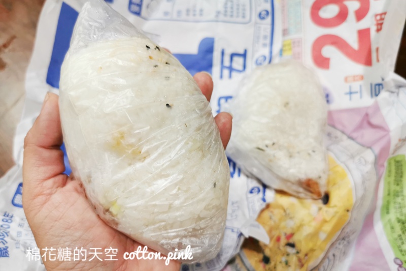 台中飯糰這家不一樣-青海路日式飯糰吐司整塊卜肉包進飯糰很過癮