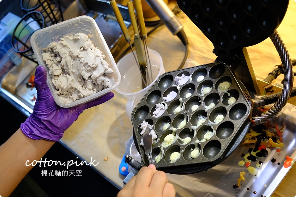 台中總站夜市必吃懶人包！週一也有開～波波食堂雞蛋仔吃起來！