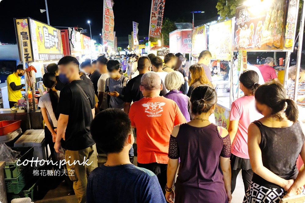 台中總站夜市必吃懶人包！週一也有開～波波食堂雞蛋仔吃起來！