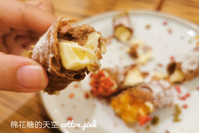 草悟廣場PARK2美食懶人包～地下室就是隱藏版大夜店！越夜越美麗