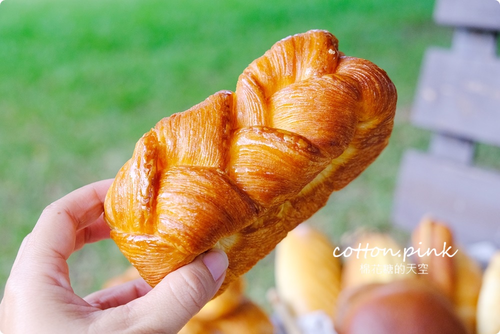 香烘焙坊美村店-新開幕超優惠 多款現烤麵包2個只要50元 香烘焙坊美村店-新開幕超優惠 多款現烤麵包2個只要50元