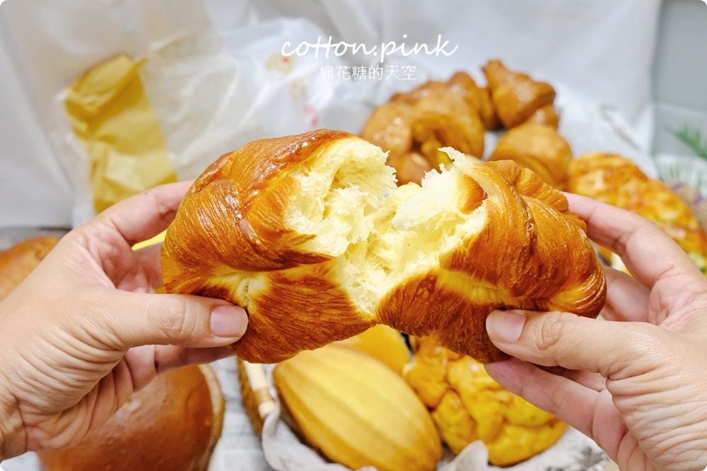 香烘焙坊美村店-新開幕超優惠 多款現烤麵包2個只要50元 香烘焙坊美村店-新開幕超優惠 多款現烤麵包2個只要50元