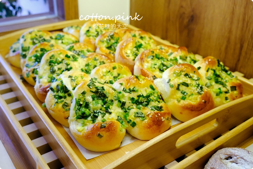 香烘焙坊美村店－新開幕超優惠 多款現烤麵包2個只要50元