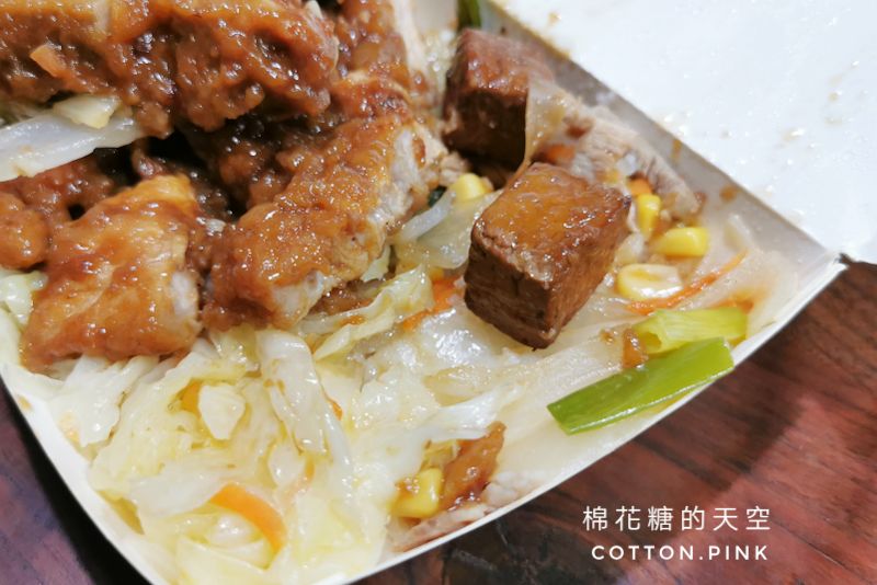 台中后庄老店排骨飯爌肉飯打開整個驚呆！排骨超大一塊～