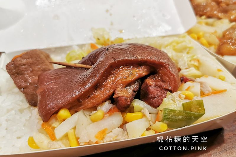台中后庄老店排骨飯爌肉飯打開整個驚呆！排骨超大一塊～