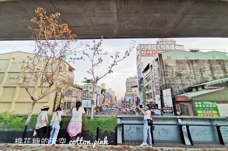 2022創意台中就在舊鐵道上！周末搭配舊物市集很有看頭～
