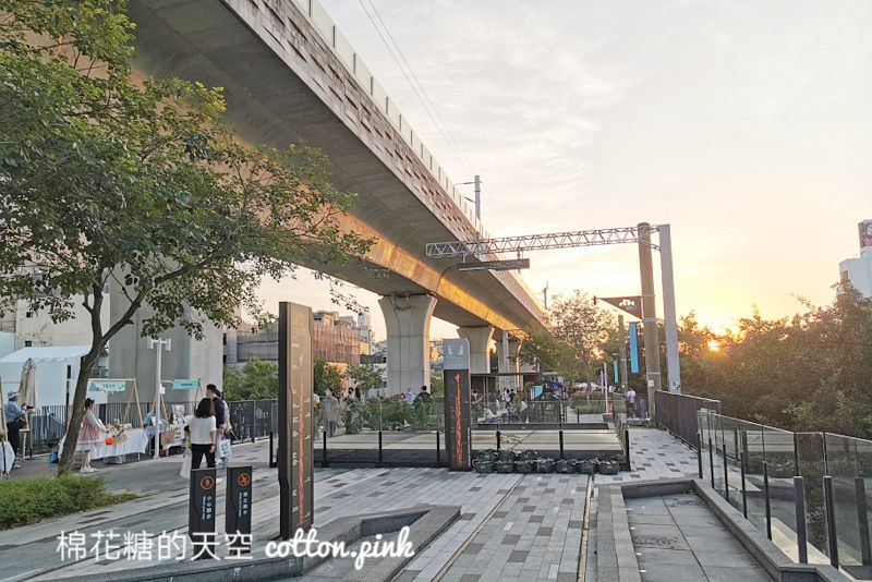2022創意台中就在舊鐵道上！周末搭配舊物市集很有看頭～