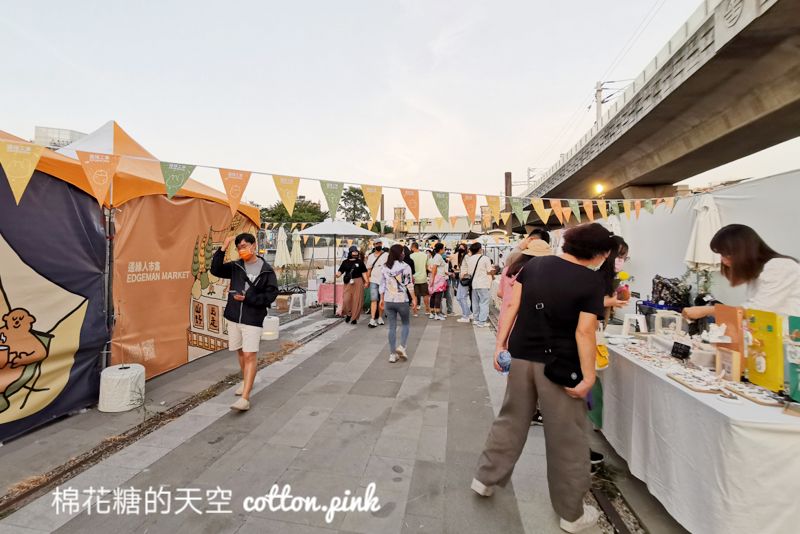 2022創意台中就在舊鐵道上！周末搭配舊物市集很有看頭～
