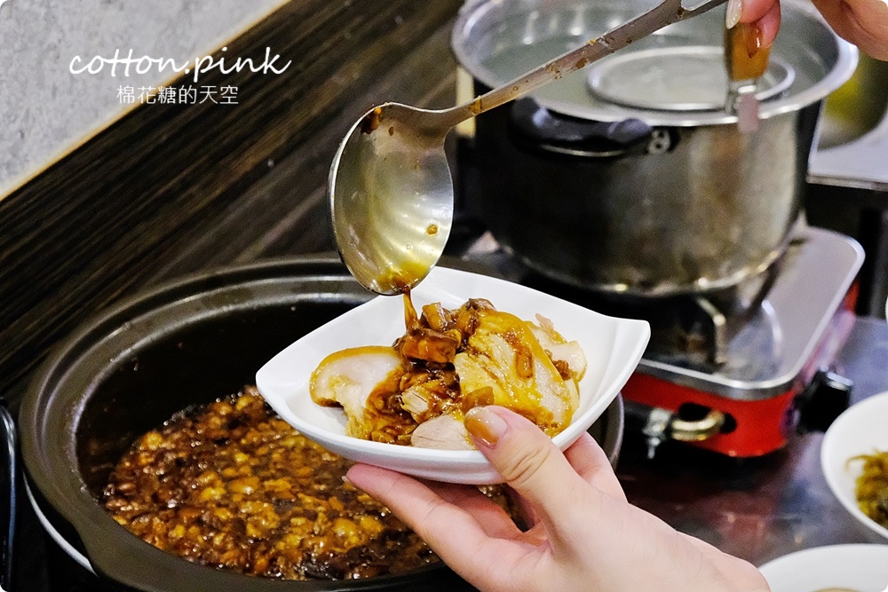 台中豬腳推薦|鼎盛豬腳口味不輸老店！壽星優惠豬腳麵線吃一整個月～