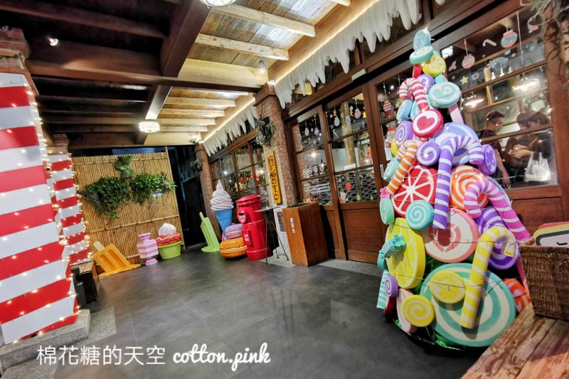 台中市區出現糖果屋！超閃亮聖誕節裝飾就在台中舊城區