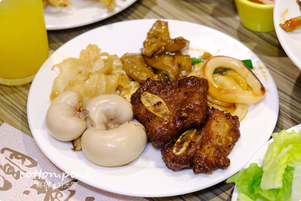 藏在魚市場裡的台中吃到飽!潮港城太陽百匯自助吧選擇超多~海鮮大口吃起來