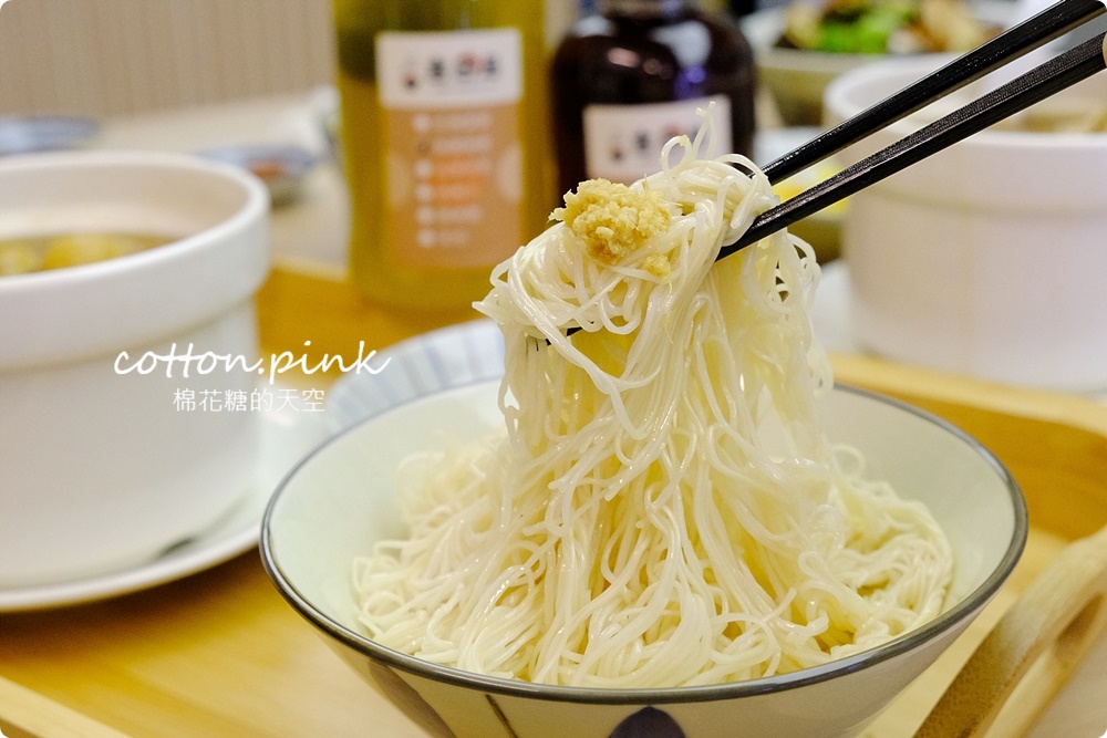 台中新店推薦|總舖師開店油飯、佛跳牆、手路菜吃起來！吉日起第一家就在漢口路