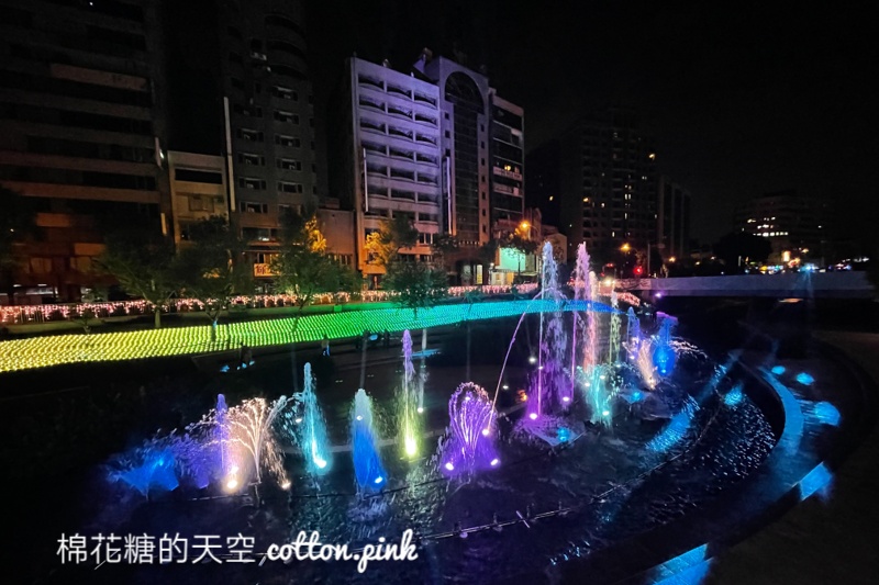 台中聖誕景點-台中好甜心動於中柳川聖誕佈置悄悄上架啦