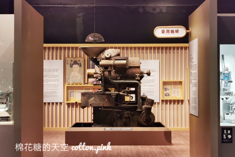 台中聖誕老公公這隻超反差萌！科博館恐龍聖誕限時變裝快來拍
