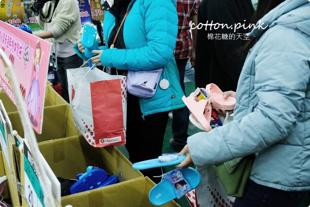 過年換新鞋！台中在地鞋廠年終感謝祭甜甜價！童鞋、布鞋、運動鞋買一送一快來搶