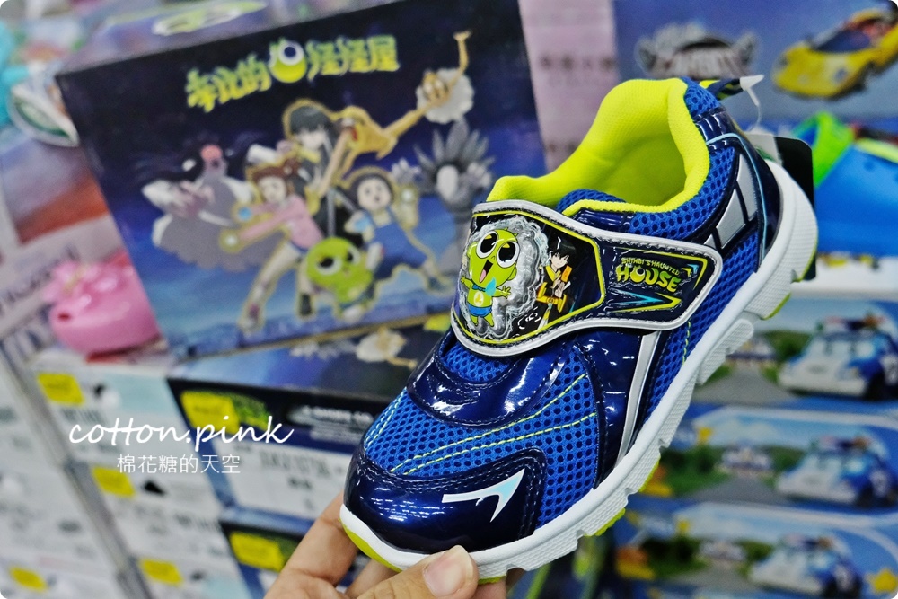 過年換新鞋！台中在地鞋廠年終感謝祭甜甜價！童鞋、布鞋、運動鞋買一送一快來搶