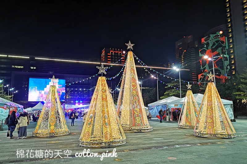 夢幻聖誕樹現身市府廣場！千位聖誕老公公大集合一定要來
