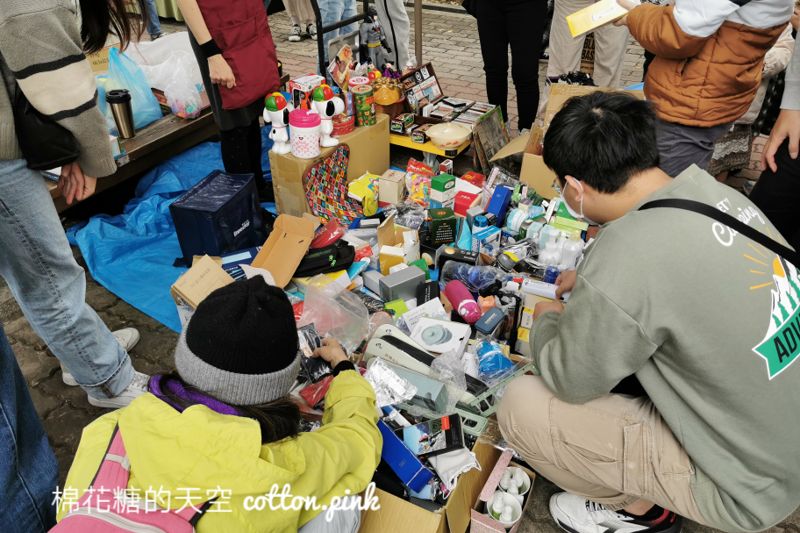 台中二手市集爆人氣～蚤物盛典現場超多銅板價商品可以來挖寶！
