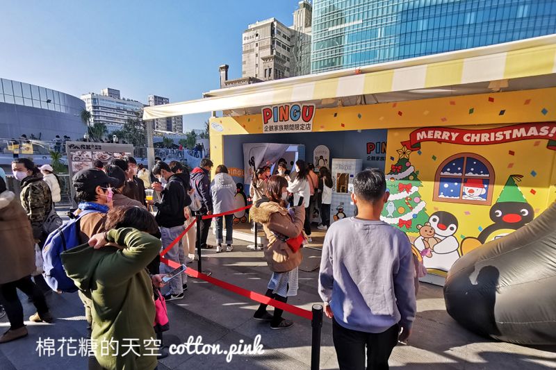 超大企鵝都現身台中街道～企鵝家族快閃店快來拍