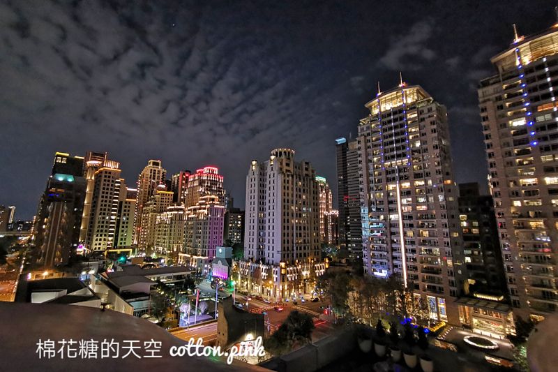 台中國家歌劇院空中花園三兔萌翻天！IG、臉書拍翻了～
